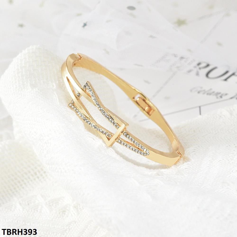 luxury Gold Plated Bracelet – Classic Shine with Modern Elegance
