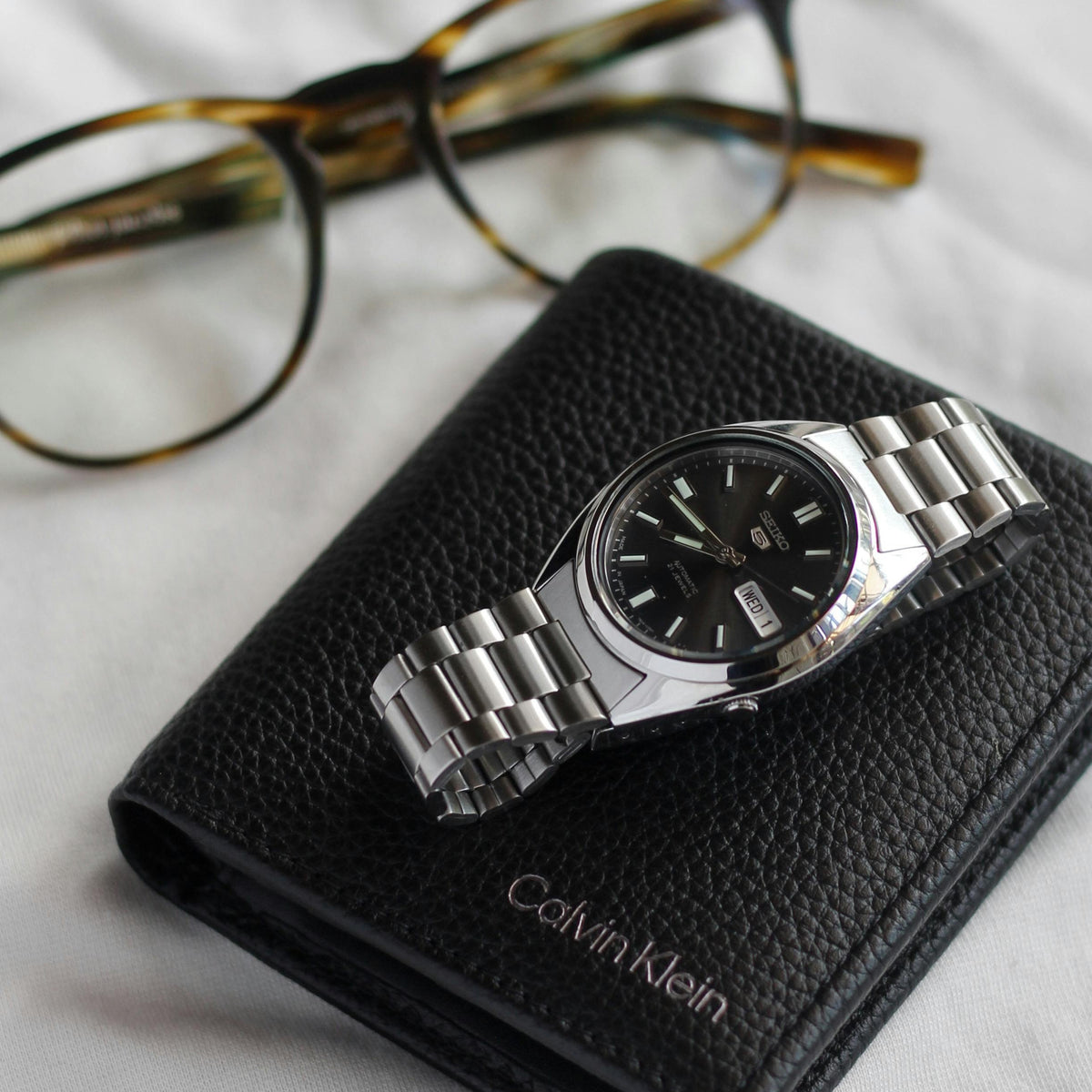 Sleek Black Wallet for Boys – Modern, Slim & Everyday Essential
